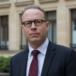 Wie korruption das vertrauen in staat und institutionen zerstört – aktuelle fälle und strukturelle risiken